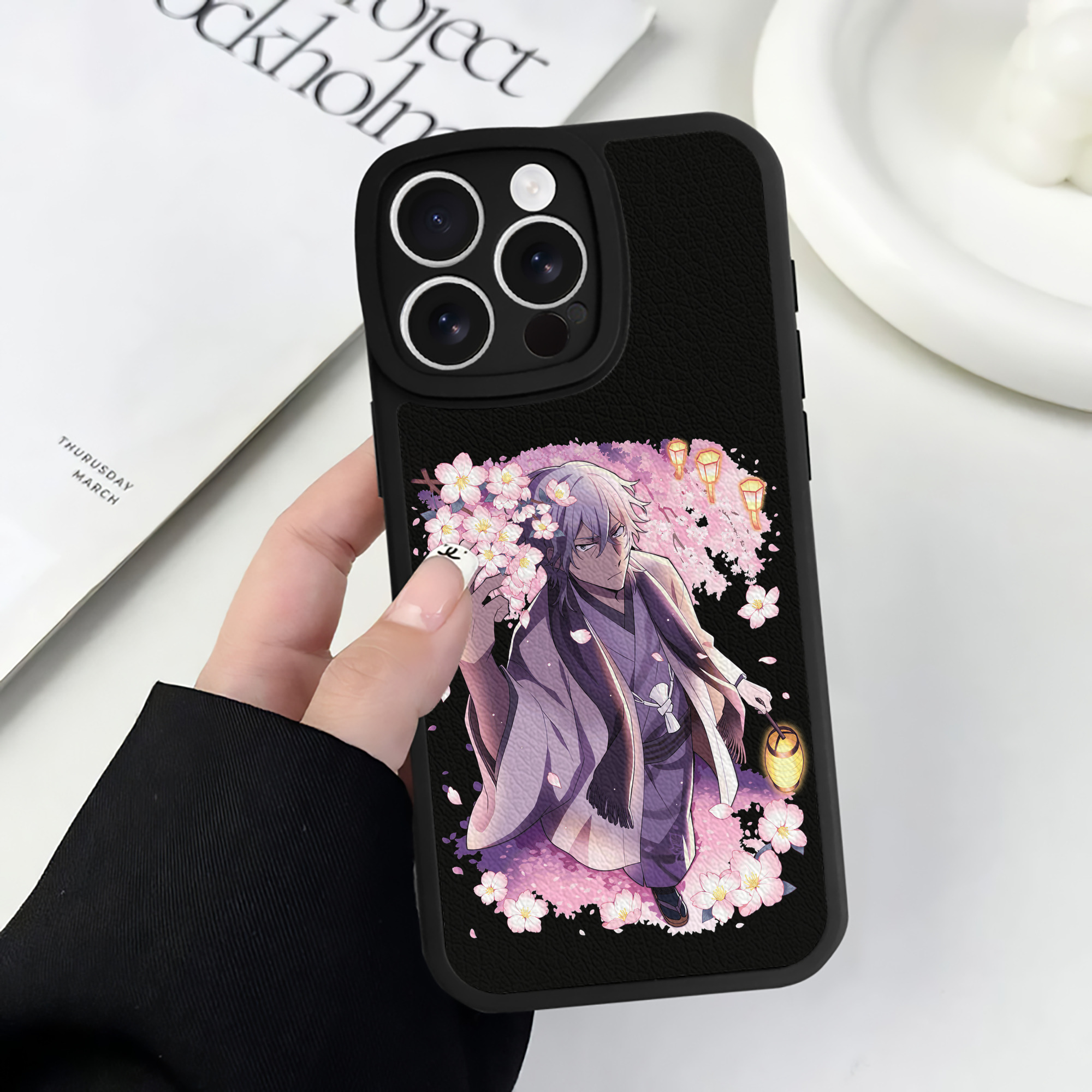 （画像用） 文豪ストレイドッグス Bungo Stray Dogs 【iPhone 16シリーズ対応】シリコンスマホケース（レザー調） 材質：シリコン